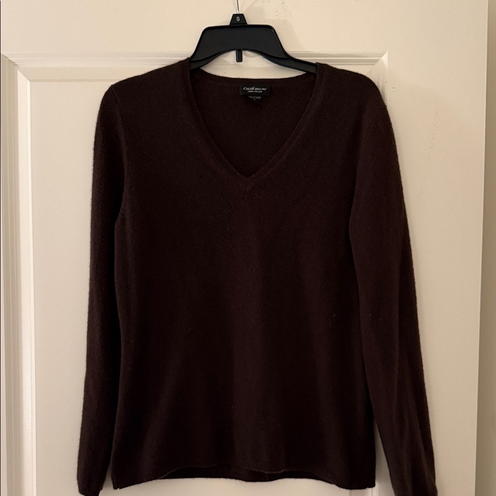 Classic Brown V-Neck cashmere Sweater